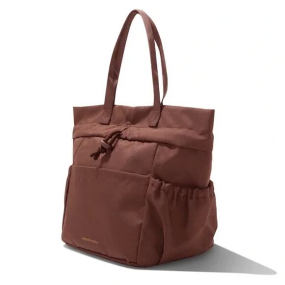 Modern Picnic NWT Dark Brown Insulated Polyester Lightweight Chic Tote Lunch Bag - Picture 1 of 13
